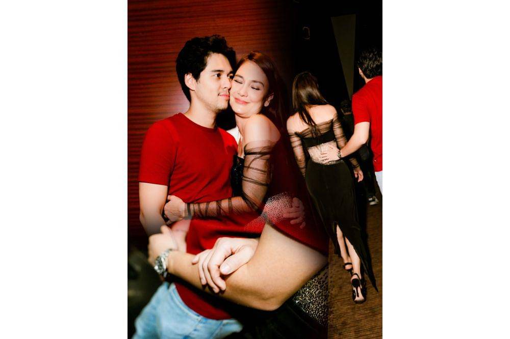 potret luna maya dan maxime.jpg