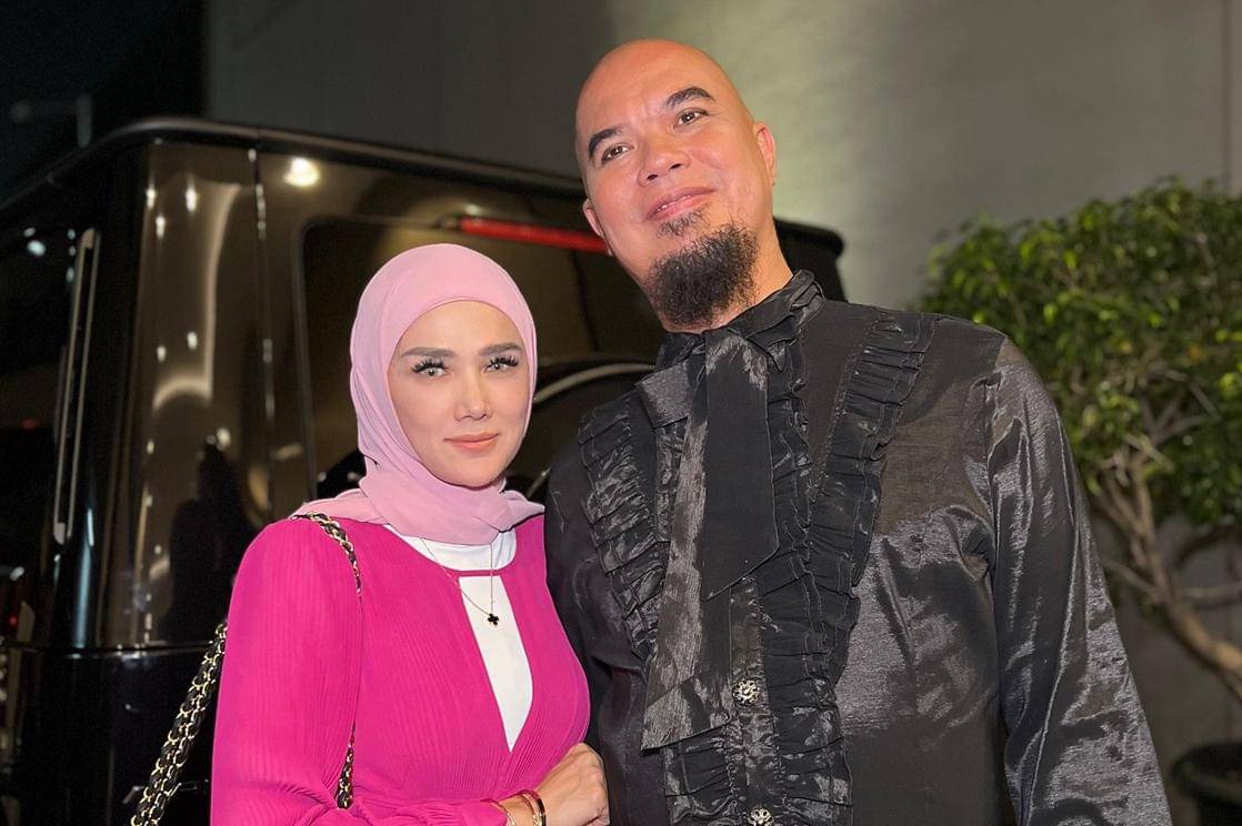 Kisah Cinta Mulan Jameela dan Ahmad Dhani 