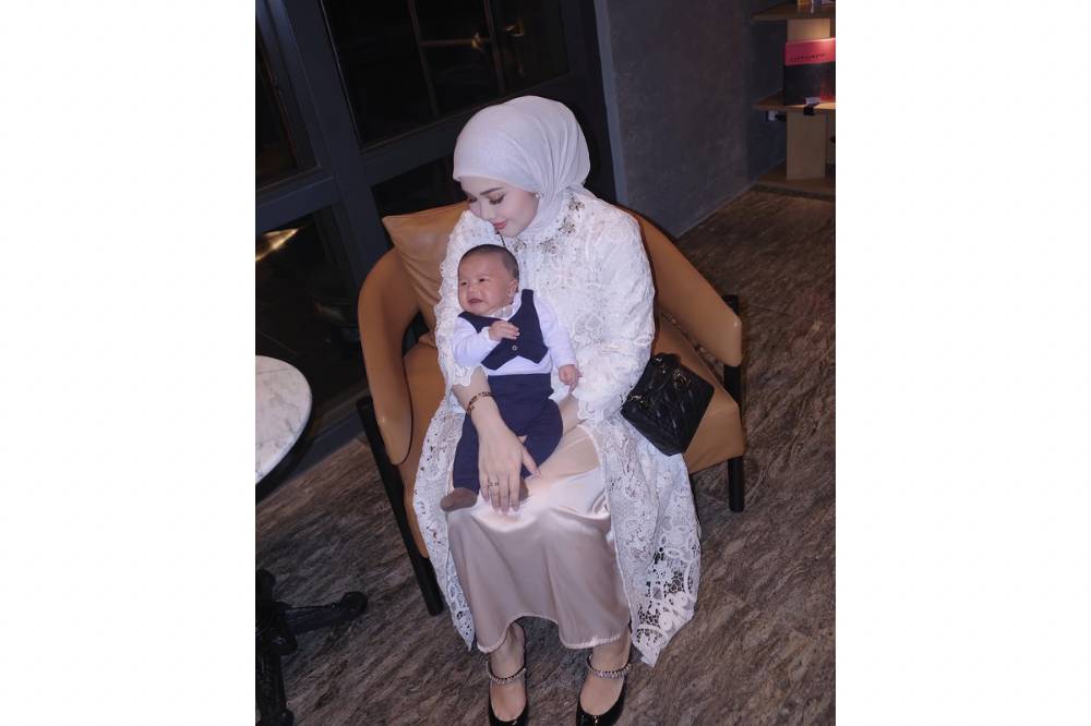 Foto Anak Ketiga Kesha Ratuliu dalam Berbagai Ekspresi 5.PNG