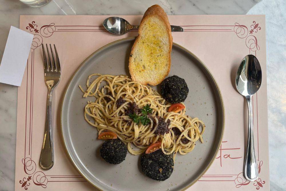 tanta restaurant and lounge