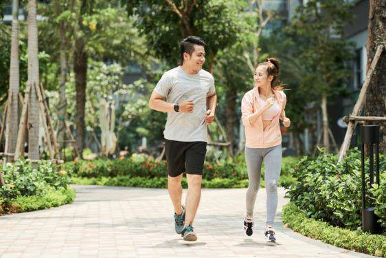 Apa Itu Fart Walk_ Tren Olahraga Unik yang Bikin Penasaran 2.jpg