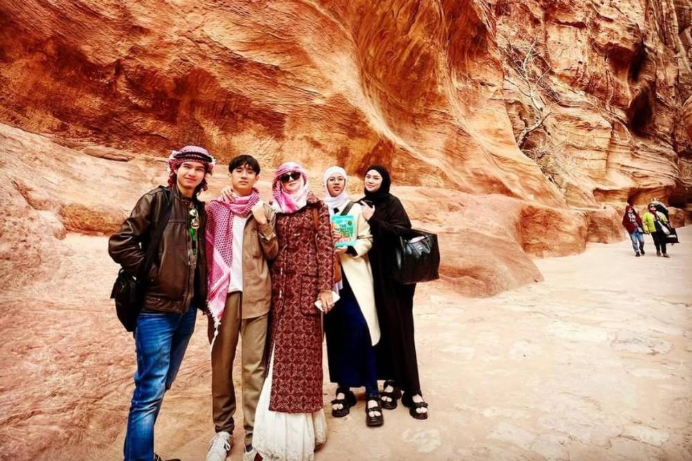 Fakta Anak Mulan Jameela, Salah Satu Anak Kandungnya Meninggal