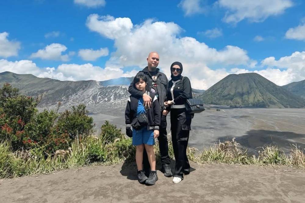 Fakta Anak Mulan Jameela, Salah Satu Anak Kandungnya Meninggal