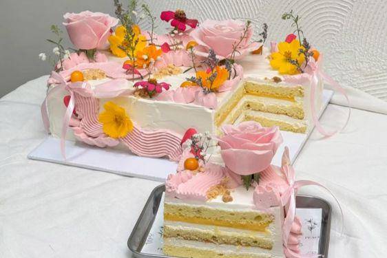 10 Toko Kue Bandung Terdekat, Jadi Andalan saat Momen Spesial 6.jpg