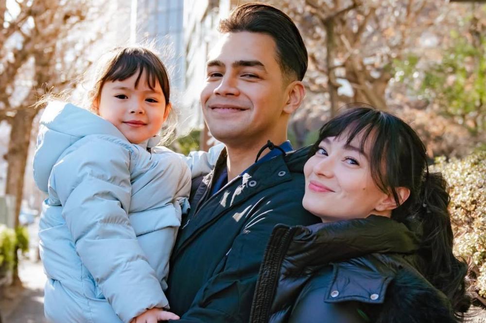 5 Fakta Keluarga Asmirandah, Hubungannya dengan Jonas Sempat Tak Direstui