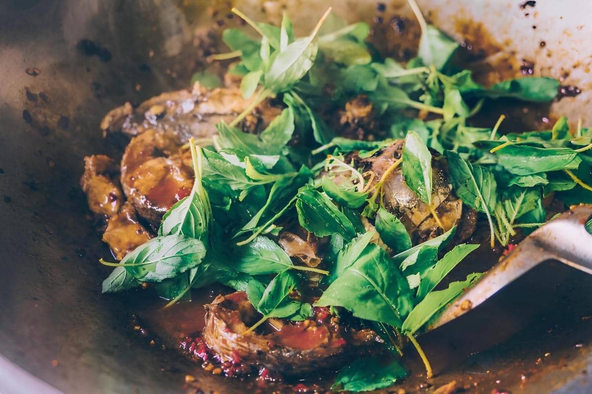 7 Tanaman yang Bisa Dipakai Masak, Ada Kemangi hingga Daun Kari
