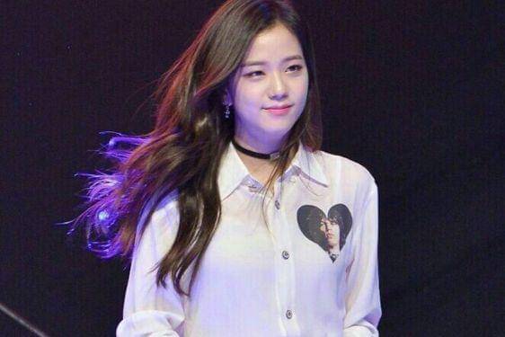 10 Foto Transformasi Jisoo BLACKPINK, Look-nya Nggak Pernah Gagal! 8.jpg