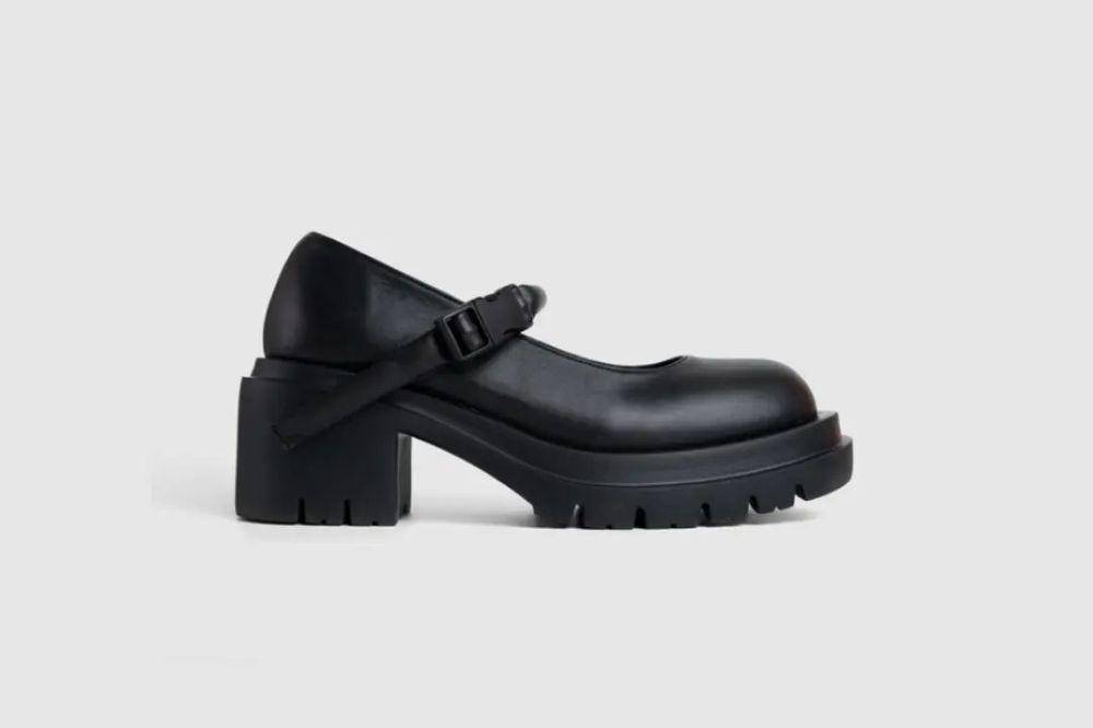 sepatu mary jane 3.jpg