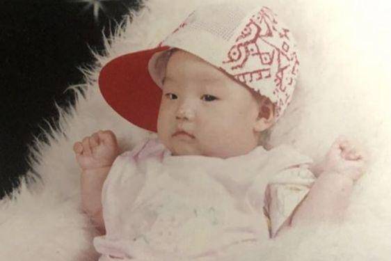 10 Foto Transformasi Suga BTS, Dulu Polos Kini Penuh Aura! 2.jpg