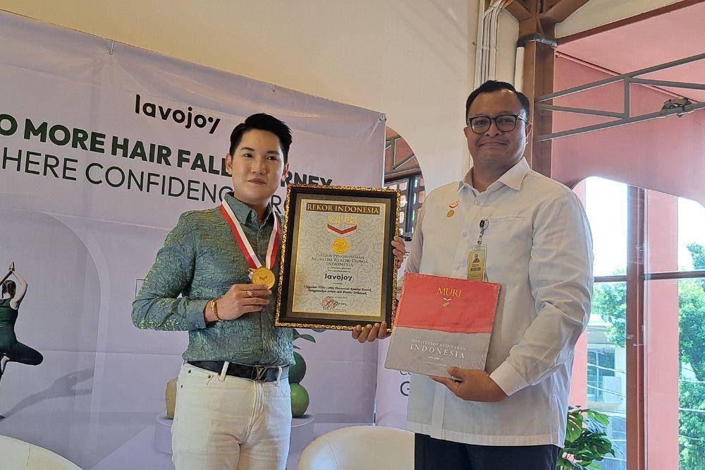 press conference lavojoy 2.jpg