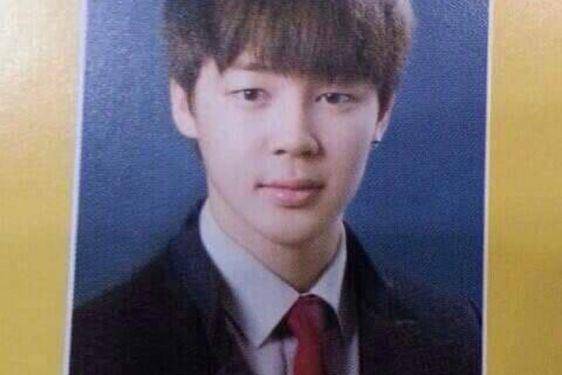 10 Foto Transformasi Jimin BTS, dari Imut Jadi Karismatik Abis! 7.jpg
