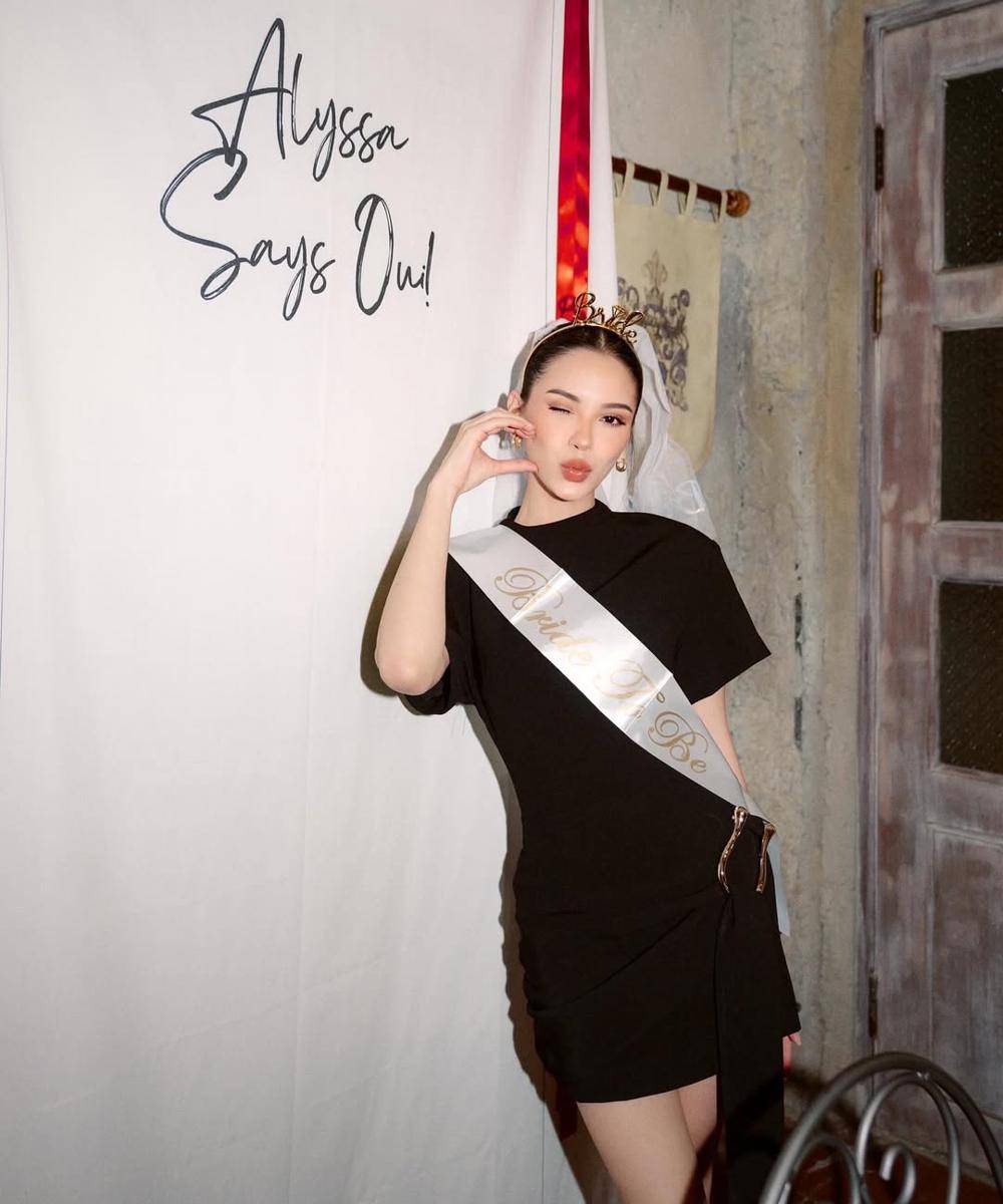 Gaya Fashion Alyssa Daguise saat Bridal Shower 4.jpg