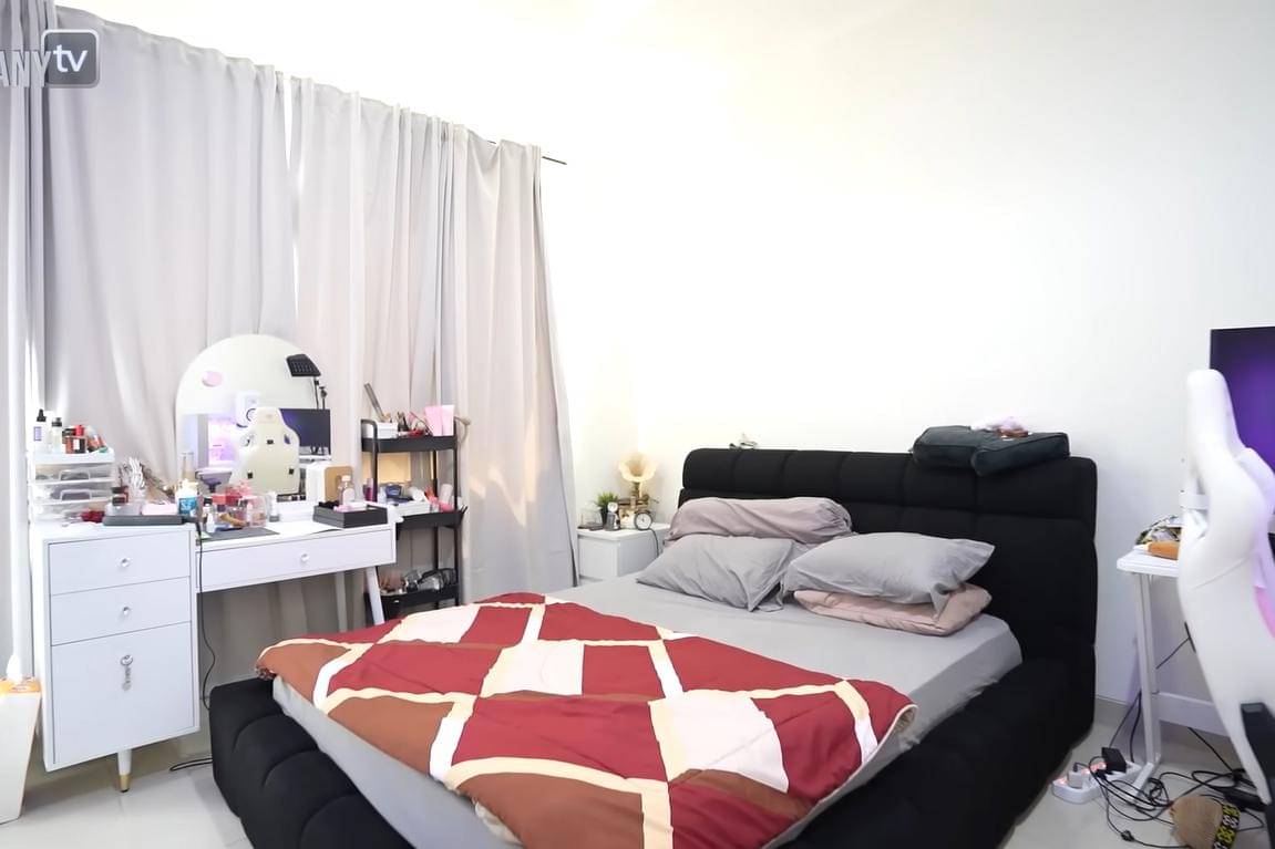 Foto Rumah Baru King Aloy