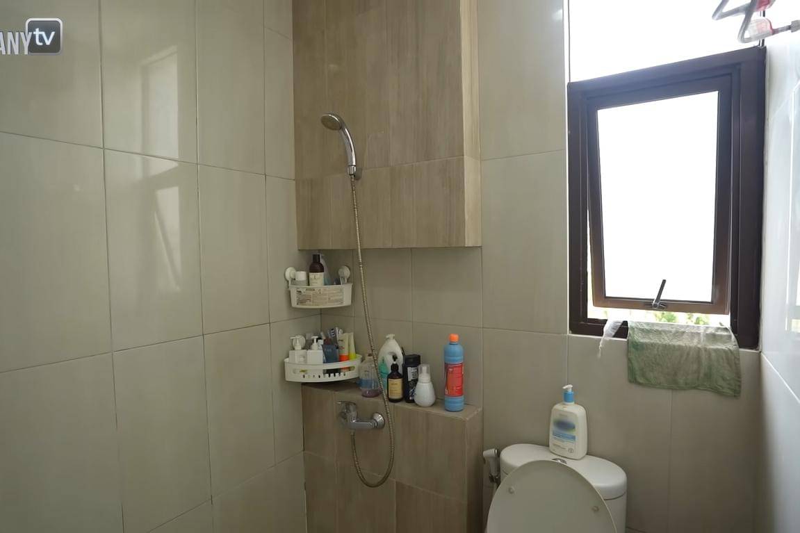 Foto Rumah Baru King Aloy