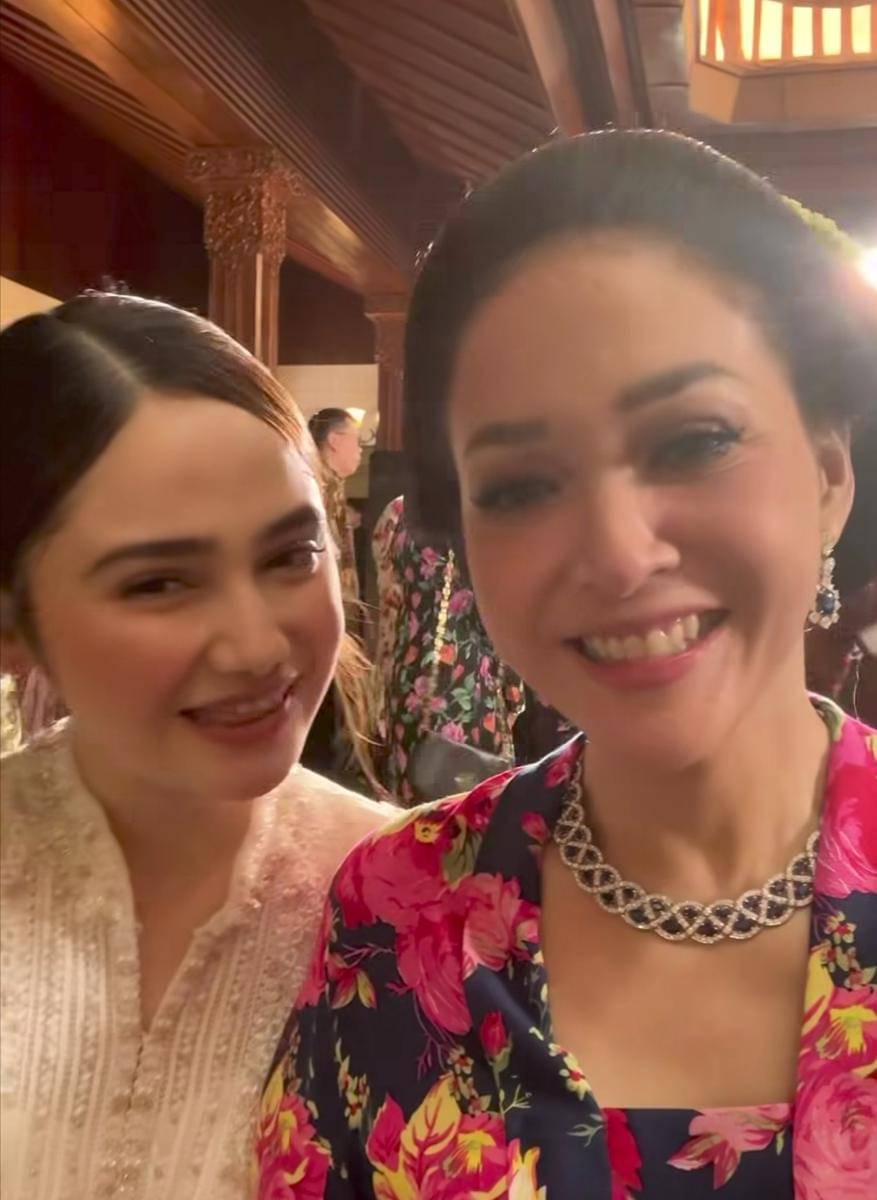 Maia Al Ghazali siraman Popmama.jpg