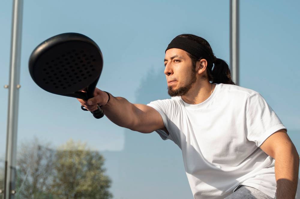 Tips Mengajak Pasangan Main Padel
