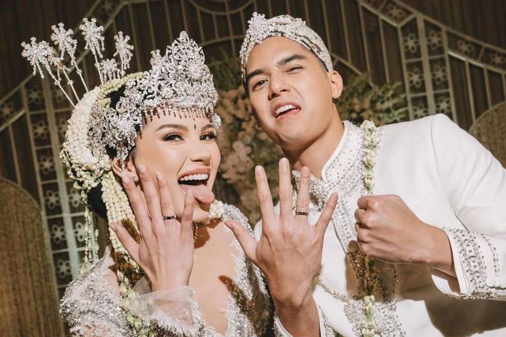 al ghazali dan alyssa daguise menikah