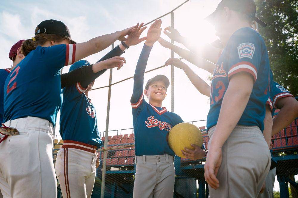 Anak-anak mengikuti klub olaharaga