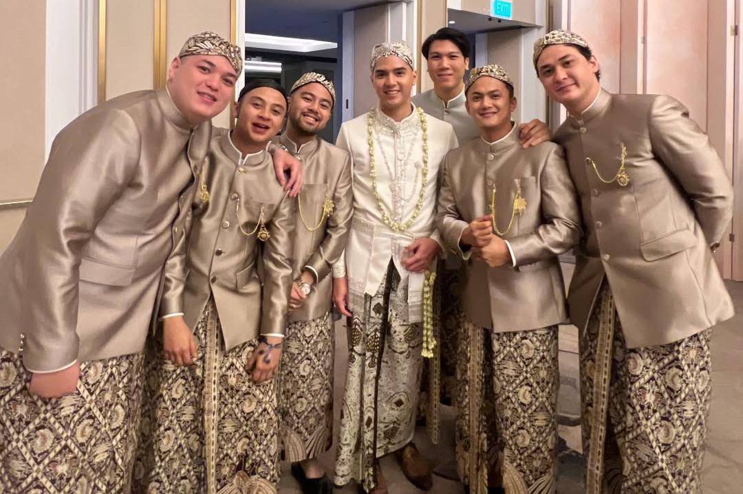 Gaya Tamu Artis di Akad Nikah Al Ghazali dan Alyssa Daguise 5.jpg