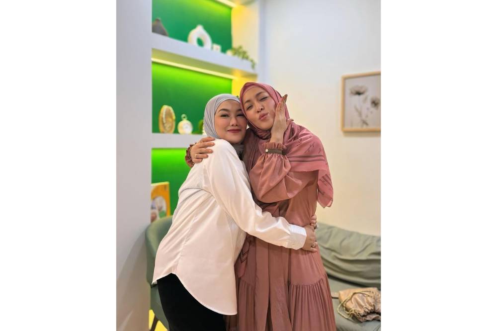 Bahagianya Reza Artamevia Jadi Nenek 5.png