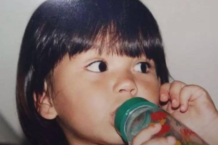Foto Masa Kecil Alyssa Daguise 7.jpg