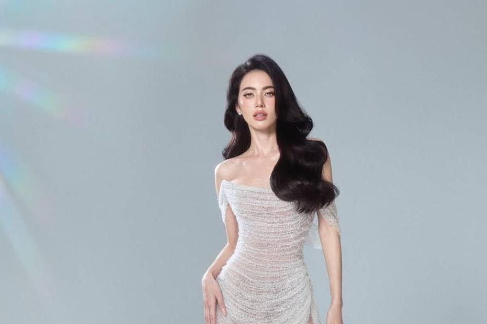 Fakta Keluarga Davika Hoorne, Dilamar Ter Chantavit