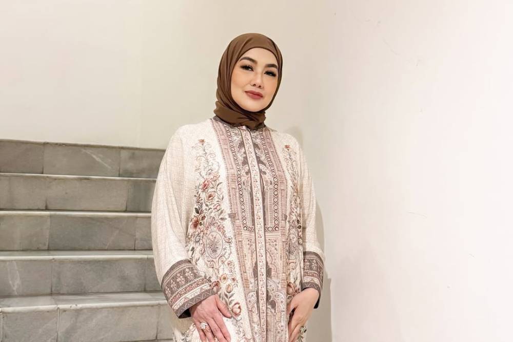 Reza Artamevia akan disapa dengan sebutan "Enin" oleh Baby Arash.png