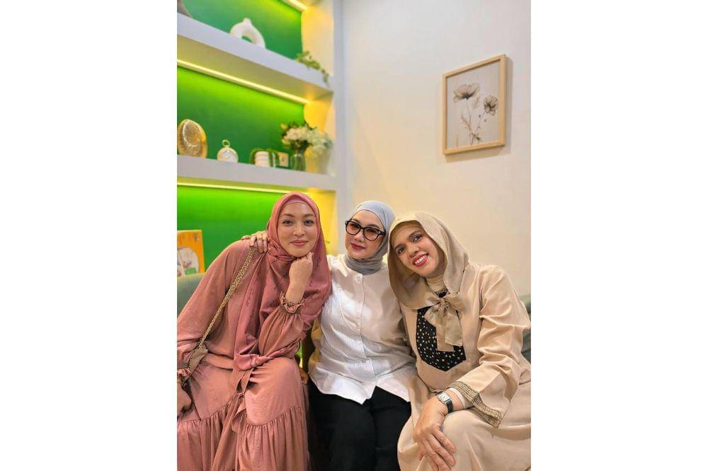 potret ketiga nenek baby ahmad arash 6.jpg