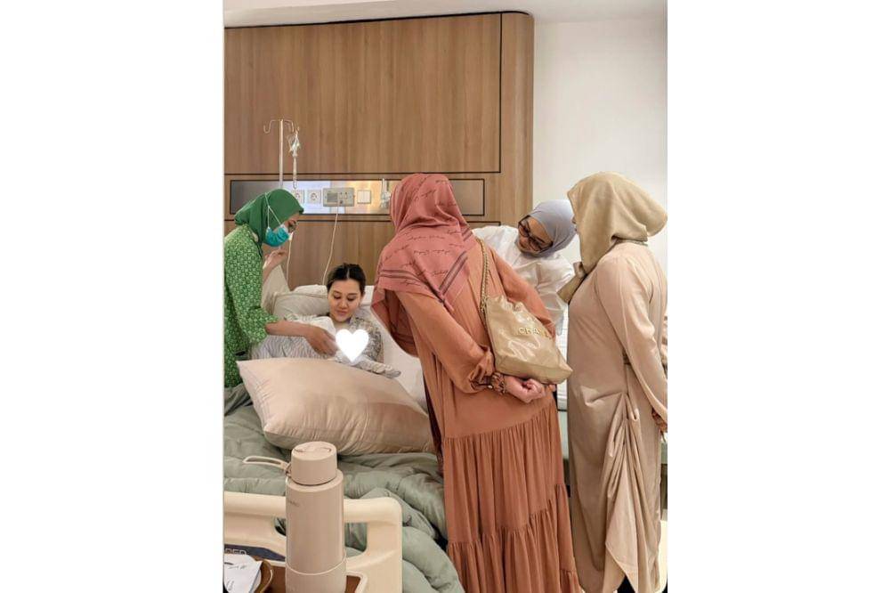 potret ketiga nenek baby ahmad arash 4.jpg