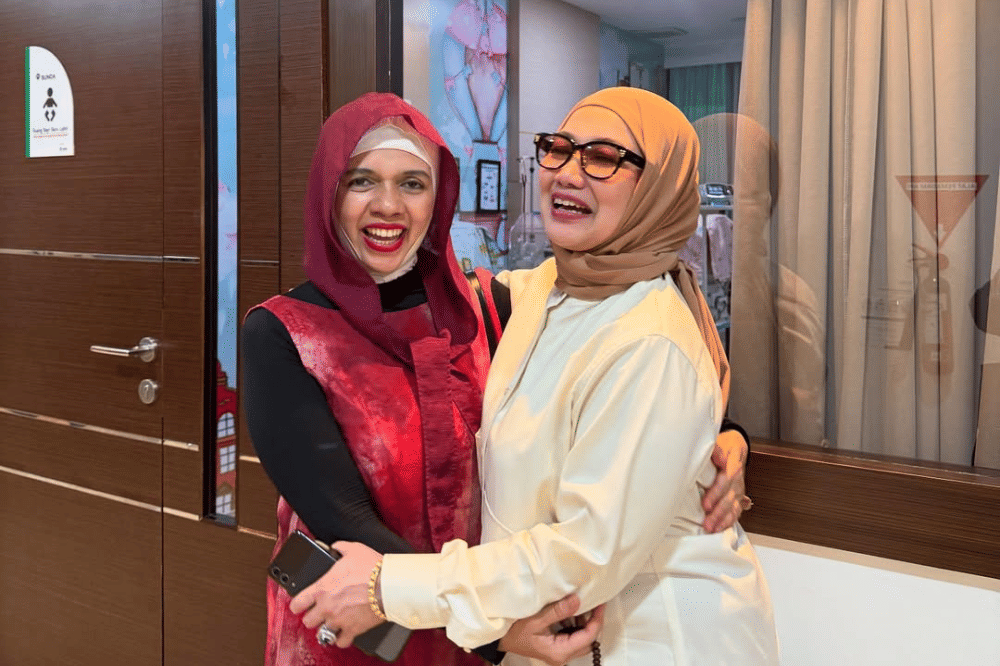 Reza Artamevia  (2).png