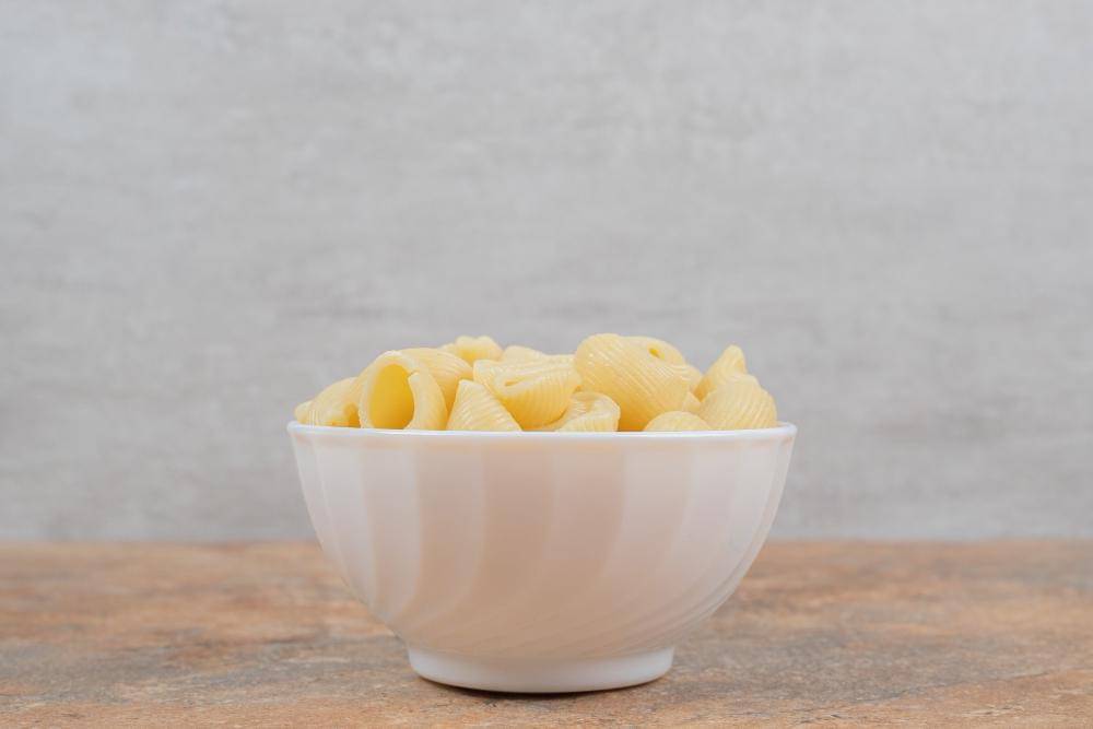 Ilustrasi makaroni (freepik.com/azerbaijan_stockers)