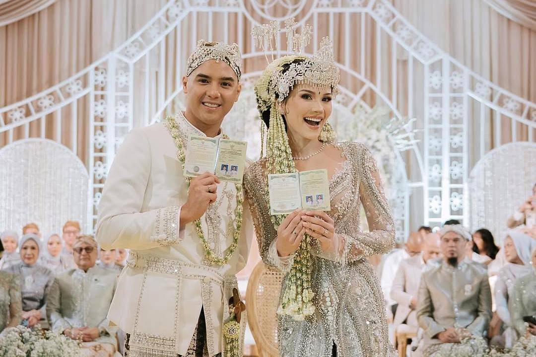 7 Pelajaran Cinta dari Pernikahan Al Ghazali dan Alyssa Daguise 