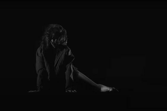 Lirik Lagu 'Kiss It Better' Rihanna dan Artinya, Hubungan yang Toxic