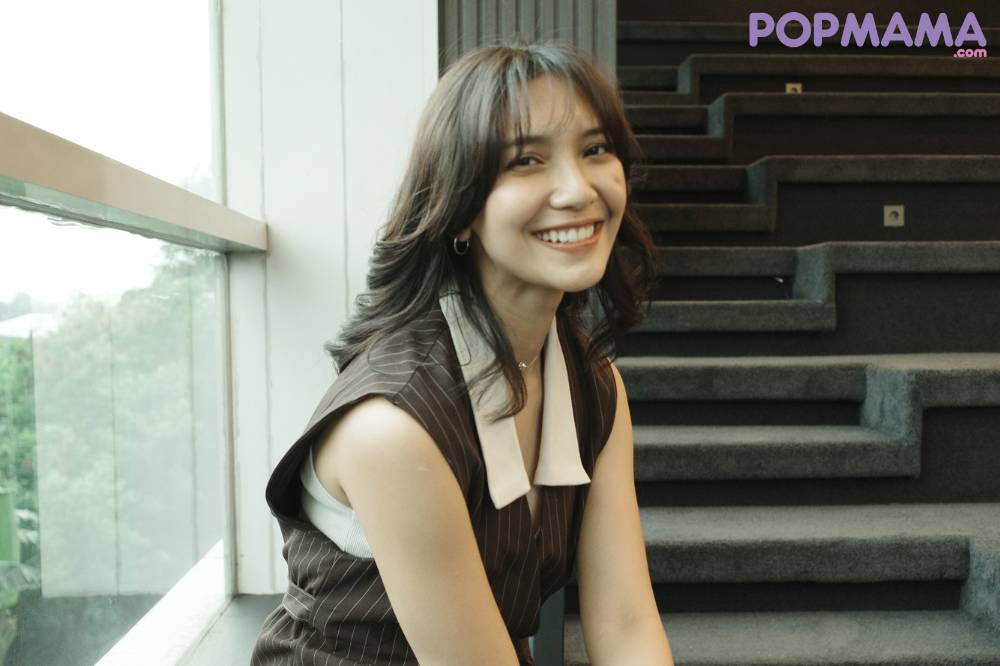 Sheila Dara Ungkap Karakter Sore Versi Film Terkesan Lebih Dewasa