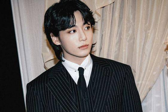 10 Foto Transformasi Jungkook BTS, Bikin ARMY Semakin Jatuh Hati 9.jpg