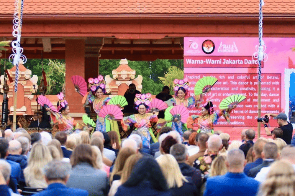 Tarian Bali di Polandia