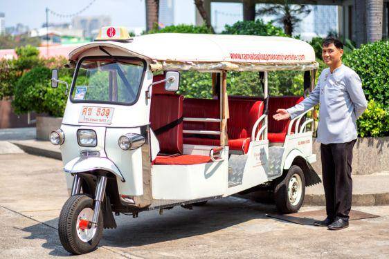 Cara Naik Tuk-tuk di Thailand, Berapa Harganya_ Cek di Sini! 5.jpg