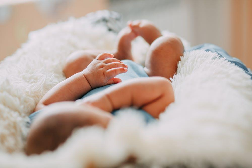 Bayi Baru Lahir 12 Menit Langsung Terkena Stroke, Ini Faktanya!