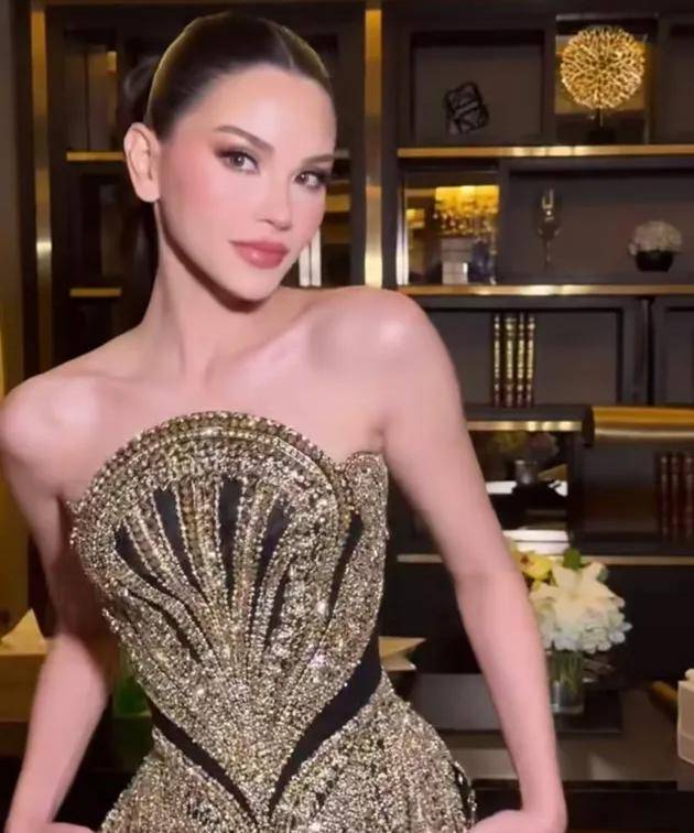 Detail Gaun hingga Make Up Alyssa Daguise saat After Party Pernikahan 2.jpg