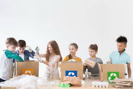Gerakan PlasticEcoCycle Ajak Anak dan Komunitas, Wujudkan Bumi Bersih 4.jpg