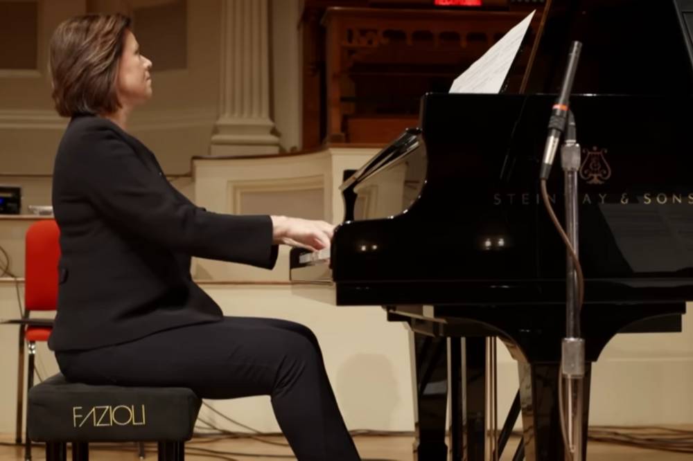 Prelude No. 1 in C Major karya Bach Ave Maria .png