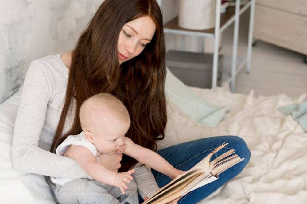 Tips untuk Meningkatkan Perkembangan Sosial Emosional pada Bayi 1.png