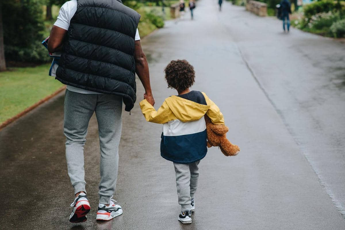 7 Kesalahan Papa yang Bikin Sulit Bonding dengan Anak