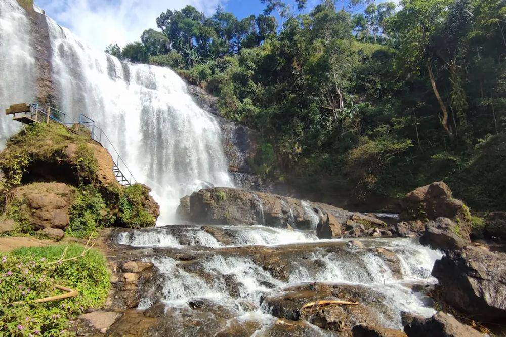 1 - Wisata Cianjur yang Punya Pemandangan Alam Menawan.jpg