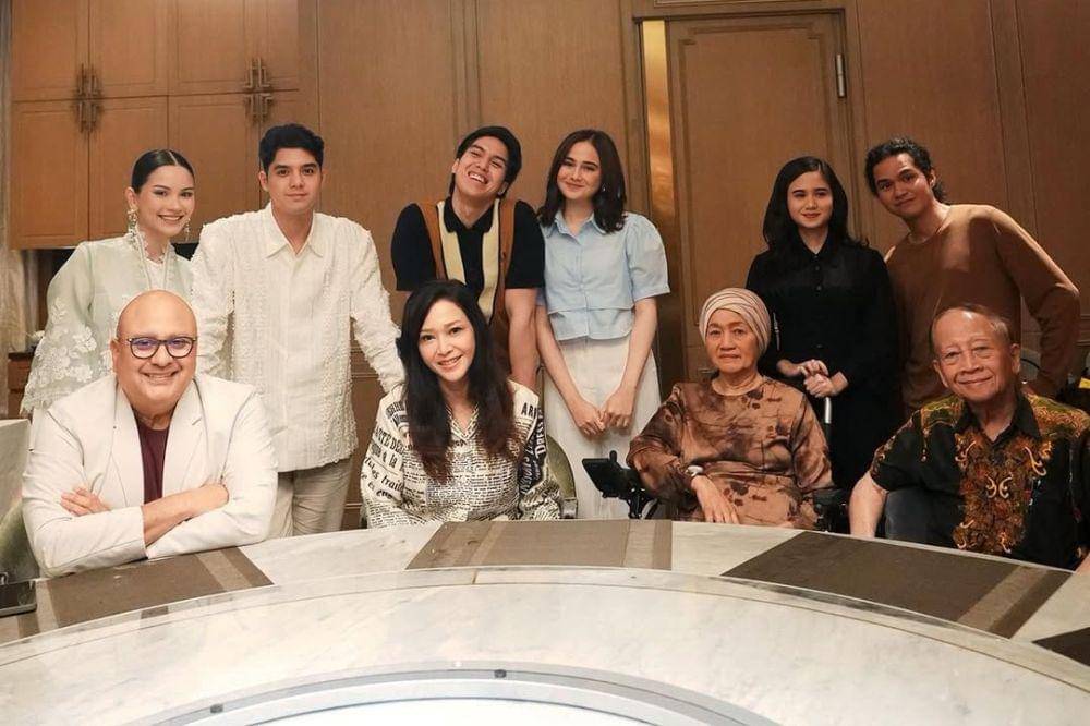 fakta orangtua maia estianty