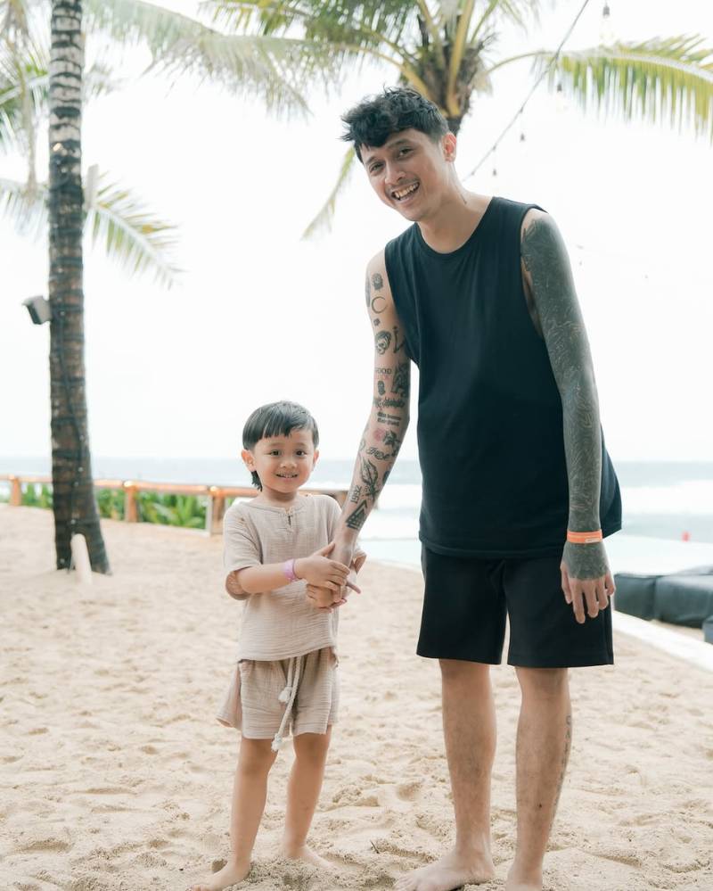 Irene dan Bimo dikaruniai seorang anak laki-laki dari pernikahan mereka.png