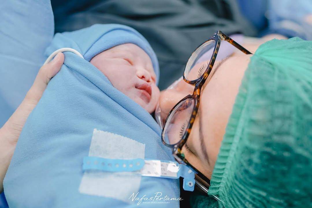 Arti Nama Cucu Tora Sudiro dan Mieke Amalia, Punya Makna yang Indah