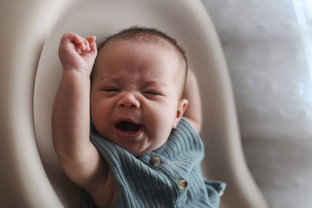 Bayi menangis .png