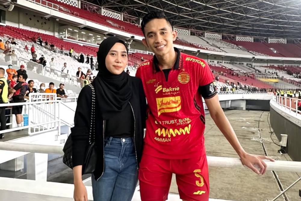 Rizky Ridho dan istri