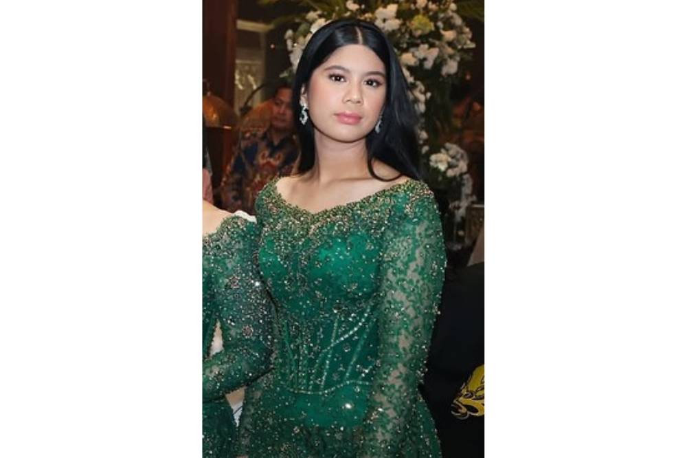 Almira Yudhoyono (1).png